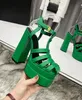 Mode kvinnor toffel designer tofflor äkta läder damer 2023 sommarstrand randig kausal flip flops platt glid sandaler bomull fluffiga päls glider med låda