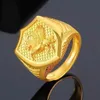 Anello da uomo con motivo a cavallo hip-hop in oro giallo 18 carati, regalo di gioielli maschili di moda riempito può essere regolato