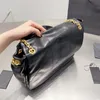 Handtasche Umhängetasche Lederkette Umhängetaschen Große Kapazität Damen Totes Geldbörse Klappe Magnetschnalle Metallbeschläge Schiebekette Zelle