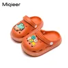 Slipper Kids Clogs Girls Boys Children Garden Shoes Cartoon Djur Non Slip Beach Sandals Home Slippers Toddler Baby Badrum Mules T230302