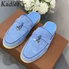 Slippare Classic Flat Women High-kvalitet Kid Suede Metal Lock Pendant Loafers Shoes Ladies Comfort Leisure Mules 35-42