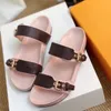 2023 New Fashion Bom Dia Flat Mule Cool Cool sans effort élégant 2 sangles avec boucles d'or ajustées Femmes Summer Slippers High Quality