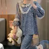 Indumenti da notte da donna Pigiama a maniche lunghe da donna Set di pigiami floreali in pizzo principessa Indumenti da notte dolci Pigiama con scollo a V primavera Lounge Due pezzi Home Cute Ins 230303