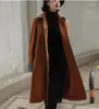 Cappotto da donna in lana retrò invernale con collo quadrato e bottone in corno Cappotto di lana arancione caramello Temperamento femminile Soprabito di media lunghezza tutto-fiammifero