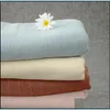 Filtar Swaddling Infant Wrap Filt Tyg Pure Color Bamboo Cotton Bath Handduk Spring och sommarväv Muslin barnvagn ers Dhofj
