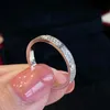 Crystal Love Pierścień Wedding Połączka luksusowe akcesoria romantyczne diamentowe różowe złoto lodowe lód srebrny kolor para biżuterii Bague smal230n