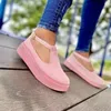 Sandaler Kvinnors sneakers Ladies Casual Solid Color Summer Fashion Round Toe Buckle Female Plat Single Plus Size