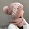 Beanies Beanie/Skull Caps Vrouw 2 In 1 Dikke Warm Beanie Cap Lange Braid Ear slap Winddichte fietsen Gebreide hoed Winter Women Soft Skullies met