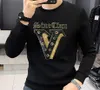 Herenhoodies Sweatshirts Nieuwe geborduurde herentrui licht luxe high-end heren T-shirt met lange mouwen T-shirt comfortabele persoonlijkheid mode heren herfstkleding