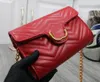 designer läder handväska mode väskor casual cross body väska bokstav guldkedjor axelväska 4 färgstorlek: 21 cm*14 cm*6 cm ny het sälj
