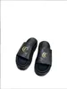 Italie plate-forme diapositive sandale brodé fond épais pantoufles chaussures hommes femmes monogrammes alphabet en peau de mouton diapositives en cuir sandales à talons hauts compensés 35-44