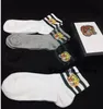 2023 Designers Mens Womens Socks Five Par Luxury Sports Winter Mesh Letter Tryckt Tiger Head Sock Embroidery Cotton With Box N1