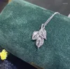 Pendant Necklaces Luxury Design Fashion Diamond Leaf Maple Necklace Women Ins Simple Temperament Clavicle Chain
