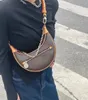 Döngü Çanta Kruvasan çanta omuz hobo Tasarımcı Çanta Yarım Ay Lüks Kadın Baget Koltukaltı Çanta Çapraz vücut Metal Zincir Koleksiyonu