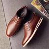 Vestido sapatos de vestido Black Brown Business for Man Soft Genuine Leather Fashion confortável Oxford Wedding Party Footwear