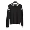 Camisolas femininas 2023 Spring Moda de alta qualidade Pullavers femininos tricô de tricô de manga longa Casual Jumpers de malha branca preta