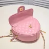 CC Bag 5A Designer Påsar Handväska väskor Kedjor Cross Body Pink Mini Heart Love Shoulder Bags äkta läder Tote Telefonpåsar bokstäver hasp lammskinn quiltade gitter wa