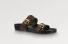 Spring and summer sandals new casual business style fabric is made of high-grade cow leather, clean and fashionable, and the size is 35-46 with box