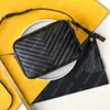Bolsa tiracolo feminina Designer de luxo Lou Camera Messenger Bags Shoulder sac de luxe Bolsa feminina de designer sólida de grande capacidade Bolsas femininas casuais com borla de lona