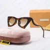 Designer Shades Sunglass Anti-glare Mode Zonnebril Vrouwen Mannen Moderne Stijlvolle Nieuwe Speciale Stijl Zon glas Adumbral 8 Kleuren Optie