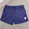 Designer-Shorts, kurze Herren-Jogginghose mit Intranet, über dem Knie, tiefer Schritt, Reißverschluss, weiße Sticketiketten, kurze Strandhose