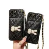 Fashion PU Läder mobiltelefonfodral Lyxkortficka Mobiltelefon Shell Crossbody Twill iPhone Protective Cover för Apple 14 13 Pro Plus Max 12 11 Card Bag Chain Strap