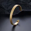 Bangle Exquisite Dragon Scale Leaf Graved Armband Rostfritt stål öppnar för kvinnor Wifes Charm smycken Tillbehör