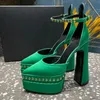 Patent Leather Platform High Heeled tofflor Högklackade Instep Strap Chunky Heels Block Hälen 155mm Glass Slipper Dress Shoe Women Luxury Designers Sandaler