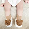 First Walkers Baby Sock Shoes Cartoon Bear Dier Winter warme kousen pluche slippers indoor outdoor peuter jongensmeisjes