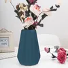 Vases Décoration moderne pour la maison créative en plastique PE durable vase bureau multi couleur fleur sèche table