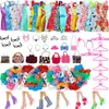 Accessori di abbigliamento per bambole casuali per Barbie American Girl Scarpe Stivali Mini abiti Borse Corone Appendini Occhiali Vestiti all'ingrosso Giocattoli per bambini