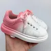 Satılık 2023 Bebek çocuk ayakkabıları Yumuşak rahat Beyaz siyah mavi pembe Spor Ayakkabı Trainner Sneakers US9C-US3Y