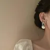 Boucles d'oreilles HangZhi 2023 français Simple perle couronne irrégulière pour les femmes élégant géométrique métal bijoux fête cadeau