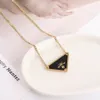 Gold Silver Triangle Letter Pendant Halsband Luxury Brand Designer Statement Smycken Titanium Steel Halsband Kedja Kedjor Kvinnor unisex gåva