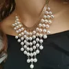 Chaînes tempérament mode collier de perles article multicouche gland personnalité exagérée clavicule chaîne pull femme