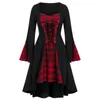 Casual jurken Gothic Punk Black Long Women Dress 2023 Herfst Plaid Print Flare Sleeve Lace Up Bandage A-Line Cosplay-kostuum