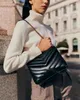 5A حقيبة اليد حقيبة الكتف العلامة التجارية Loulou Y على شكل نمط Seam Leather Layes Metal Chain Black Clamshell Messenger Chain Facs Box Wholesale Lambskin 32cm 25cm 20cm