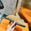 Tasarımcı Lüks Yuvarlak Kafa Yarım Drap Toncular Kadınlar% 100 Deri Siyah/Kayısı/Khaki/Mavi Buzlu Kapalı Toe Geri Dövülmüş Sandal Ladys Casual Platform terlik