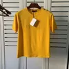 Camiseta de grife masculina camisetas impressas camisetas de manga curta Botão de ouro dourado dourado camisas respiráveis ​​amantes da moda designer de marca Top Tees Spring and Summer New S