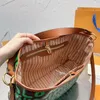 Luksusowe damskie graffiti Bag Louiseits Różowe czarne monogramy płócienne Ladys Viutonits skórzany pasek na ramię w torbie crossbody Green Tote torebka Wysoka jakość