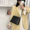 イブニングバッグファッション女性の肩のバケツ格子縞PUレザースモールスクエアメッセンジャーバッグカジュアルな女性旅行ハンドバッグと財布