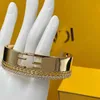 20% DI SCONTO 2023 Nuovi gioielli di moda di lusso di alta qualità per la famiglia con apertura intarsiata Bracciale di design di nicchia in materiale ottone regolabile