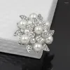 Brooches Retail!! Selling Vintage Flower Pin Brooch Clear Crystal And Pearl Woman Gift Broach Collar Pins