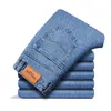 Jeans masculinos Autumn e inverno 2023 Business casual calças de jeans retas Luz azul escuro