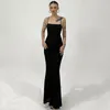 Lässige Kleider 2023 Damen Frühlings- und Sommerkleid Mode Temperament Perspektive Open Back Mittellang Sexy Slim Straps Abend