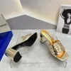두꺼운 하이힐 여자 슬리퍼 클래식 삼각형 버클 장식 노새 고급 디자이너 샌들 스트리트 스타일 공장 신발 35-42 상자