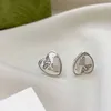 95% zniżki na 2023 Nowa luksusowa wysokiej jakości biżuteria modowa dla srebrnego rzeźbionego motyla Serce proste kolczyki dla mężczyzn i kobiet