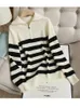 Kvinnors tröjor Fashion Women Dragkedja Turn-ner Collar Striped Knit tröja långärmad jumper Kvinnlig Autumn Winter Pullover Tops