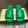 2023 tofflor kvinnor män sandal fårskinn par scuffs designer plattform fårskinn pool glider lägenheter