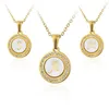 Colliers pendents Couleur d'or Lettre initiale Collier Collier en acier inoxydable Round Zircon Girls 26 Lettres Pendants Bijoux de charme